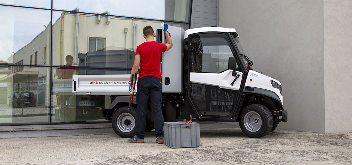 Alke' electric vehicles with rear cab box