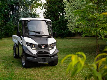 All terrain UTV