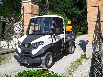 Electric vehicle - People carrier