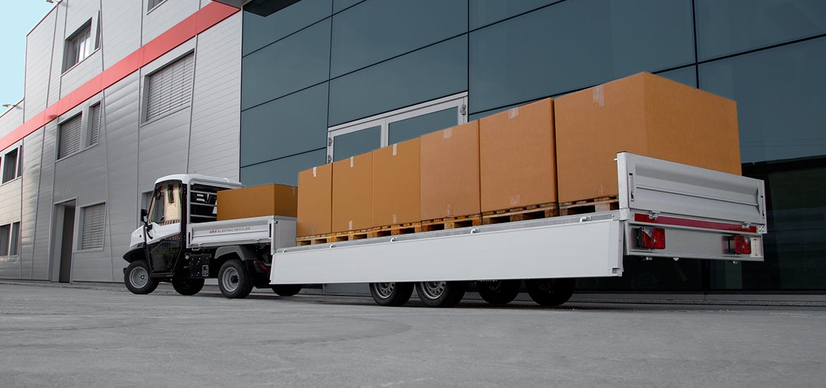 Electric work vehicle - Towing trailers