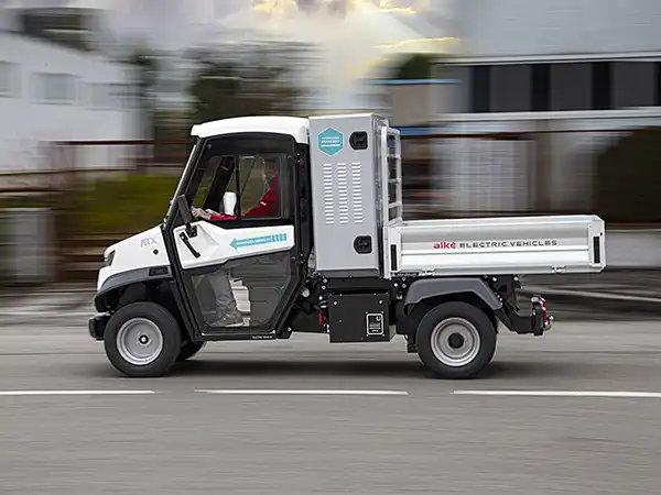 Hydrogen vehicles for urban transport and logistics