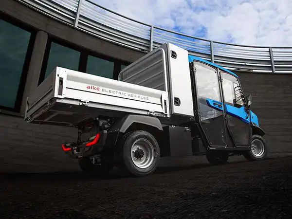 COMBI - Vehicles with dropside body and storage box