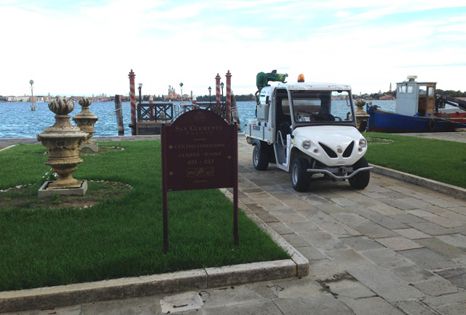 Alke' utility vehicle in Venice Alke' utility vehicle in Venice
